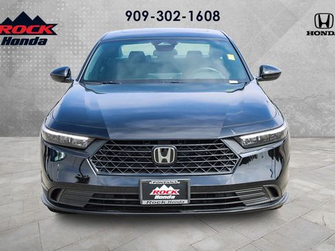 Used 2025 Honda Accord Sport image 2