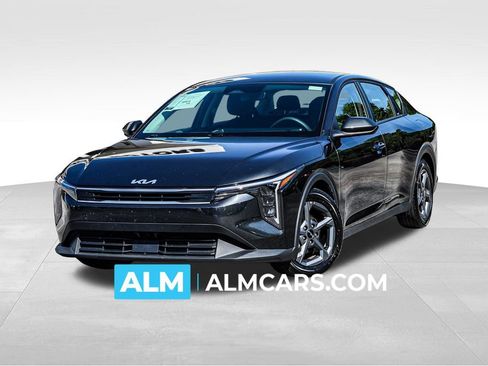 Used 2025 Kia K4 LXS FWD image 1