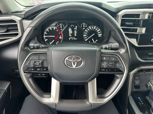 Used 2022 Toyota Tundra SR5 w/ SR5 Convenience Package AWD/4WD image 3