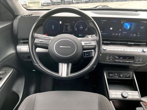 Used 2024 Hyundai Kona SEL image 17