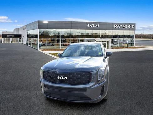 Certified 2022 Kia Telluride EX w/ EX Premium Package AWD/4WD image 8