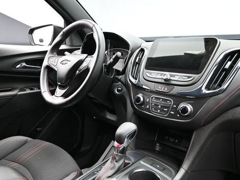 Used 2024 Chevrolet Equinox RS FWD image 15