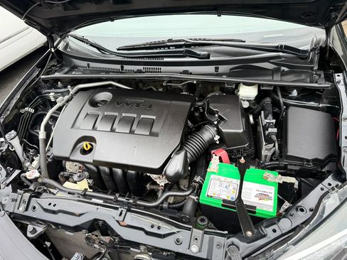 Used 2019 Toyota Corolla LE FWD image 35