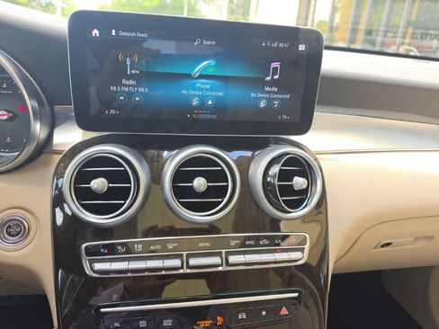 Used 2022 Mercedes-Benz GLC 300 image 18