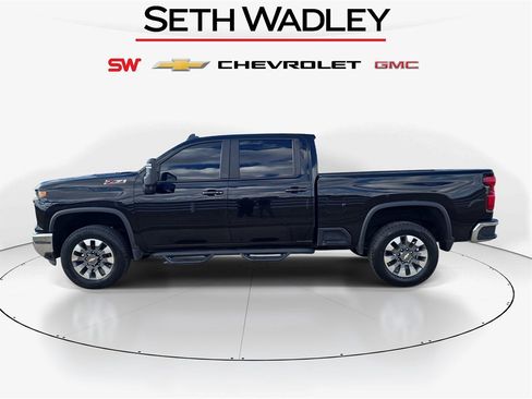 Used 2024 Chevrolet Silverado 2500 LT image 4