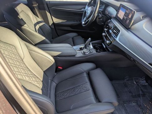 Used 2023 BMW 530i xDrive w/ Convenience Package image 23