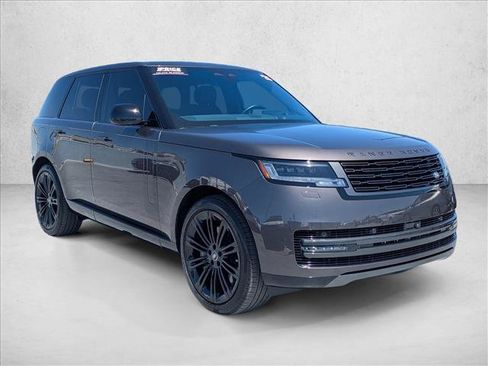 Certified 2025 Land Rover Range Rover SE AWD/4WD image 3