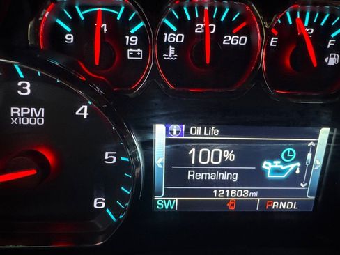 Used 2019 Chevrolet Tahoe LT image 17