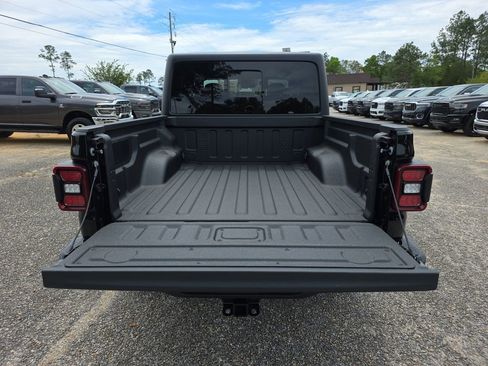 New 2026 Jeep Gladiator Willys image 30