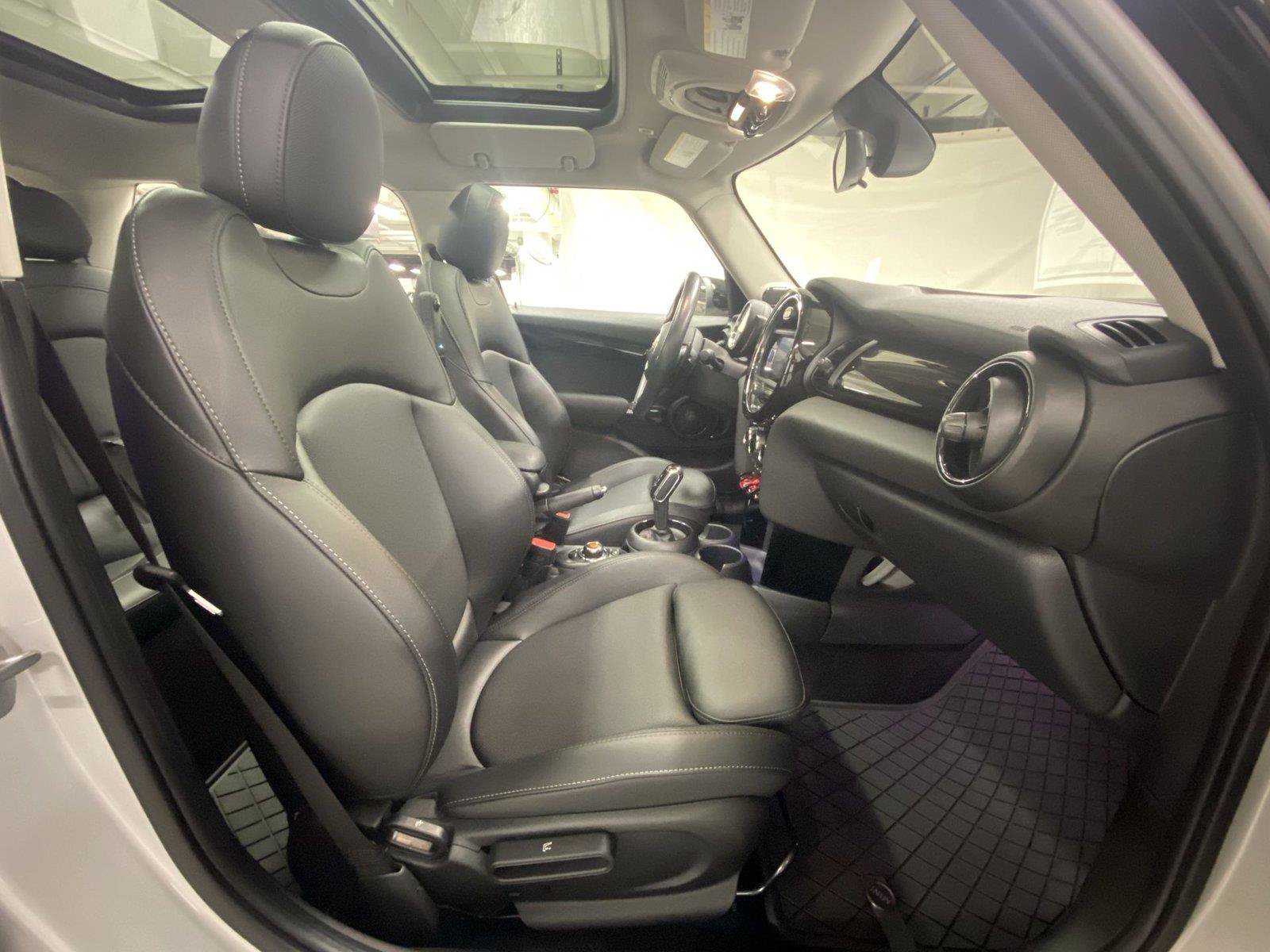 Used 2020 MINI Cooper S FWD image 30