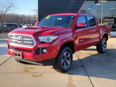 Used 2016 Toyota Tacoma SR