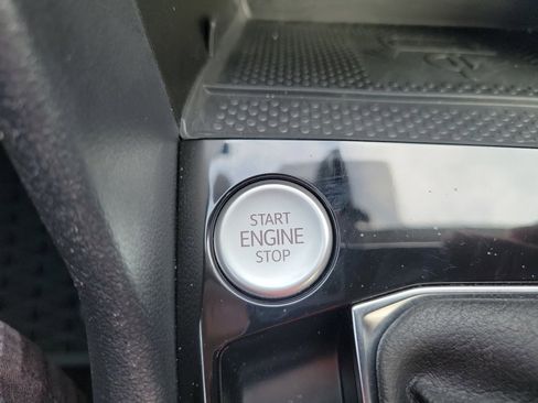 Certified 2023 Volkswagen Taos SE AWD/4WD image 24
