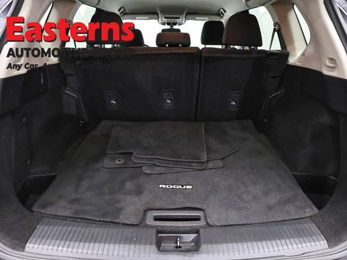 Used 2023 Nissan Rogue S AWD/4WD image 9