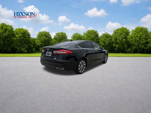 Used 2020 Ford Fusion SE image 6