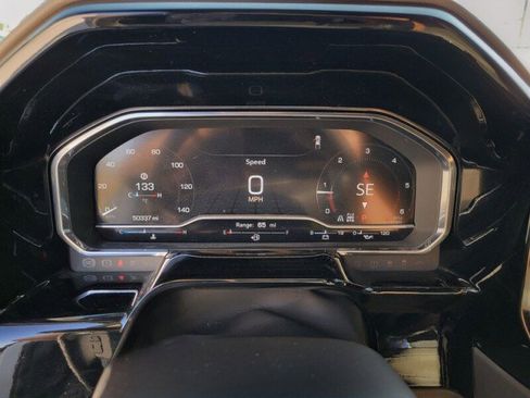 Used 2024 GMC Sierra 1500 SLT w/ SLT Premium Package image 19