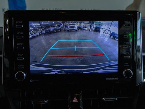 Used 2021 Toyota Corolla SE image 6