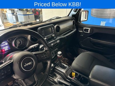 Used 2018 Jeep Wrangler Sport AWD/4WD image 12