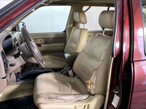 Used 1999 Nissan Pathfinder XE RWD image 29