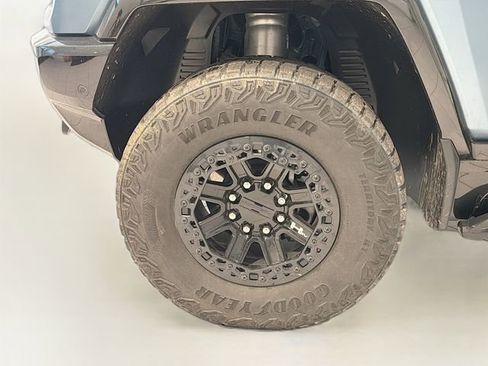 New 2024 GMC Hummer EV 3X w/ Omega Edition image 28