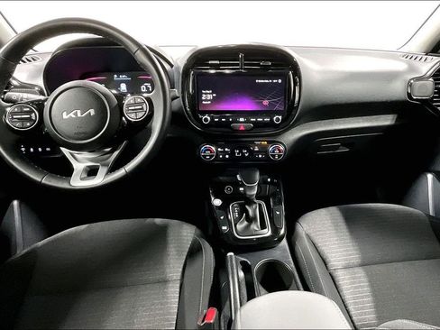 Used 2025 Kia Soul EX FWD image 17
