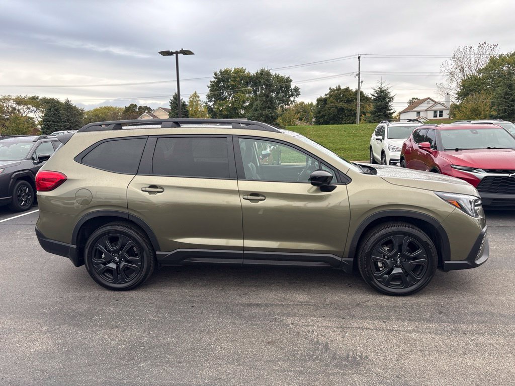 Certified 2026 Subaru Ascent Bronze Edition w/ Onyx Package AWD/4WD image 2