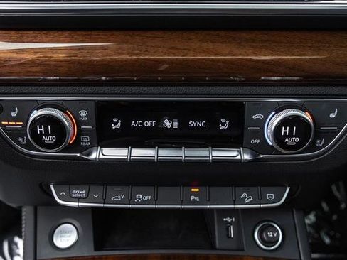 Used 2023 Audi Q5 e Premium Plus w/ Premium Plus Package image 19