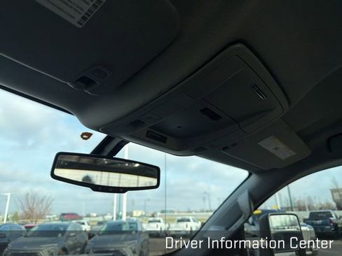 Used 2019 Chevrolet Silverado 1500 Custom w/ Custom Convenience Package image 32