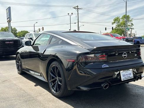 Used 2024 Nissan Z Performance w/ Floor Mat Package RWD image 9
