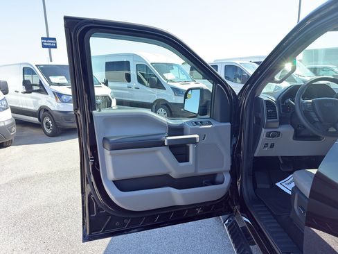 Used 2018 Ford F150 XLT w/ Equipment Group 302A Luxury image 24