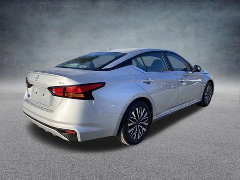 Used 2023 Nissan Altima 2.5 SV FWD image 22
