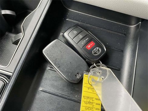 Used 2025 Toyota Tundra Limited image 31