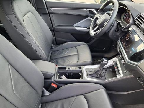 Certified 2024 Audi Q3 2.0T Premium Plus w/ Premium Plus Package image 17