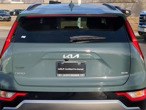 Certified 2023 Kia Niro EX Touring image 13