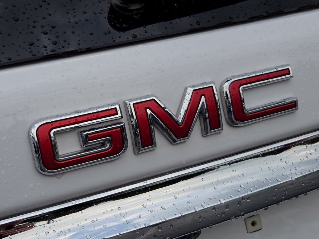 Used 2023 GMC Terrain SLE FWD image 13