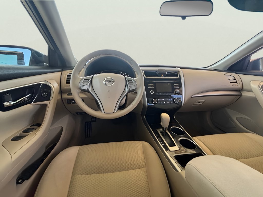 Used 2014 Nissan Altima 2.5 SV FWD image 22