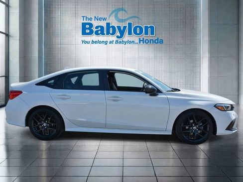 Used 2024 Honda Civic Sport image 5