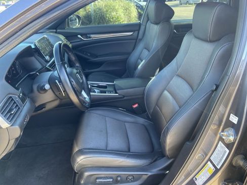 Used 2020 Honda Accord Sport image 19