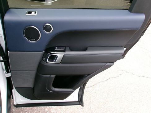 Used 2020 Land Rover Range Rover Sport HST AWD/4WD image 9