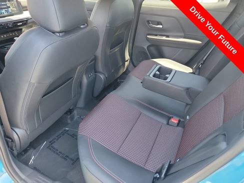 Used 2025 Nissan Kicks SR FWD image 25