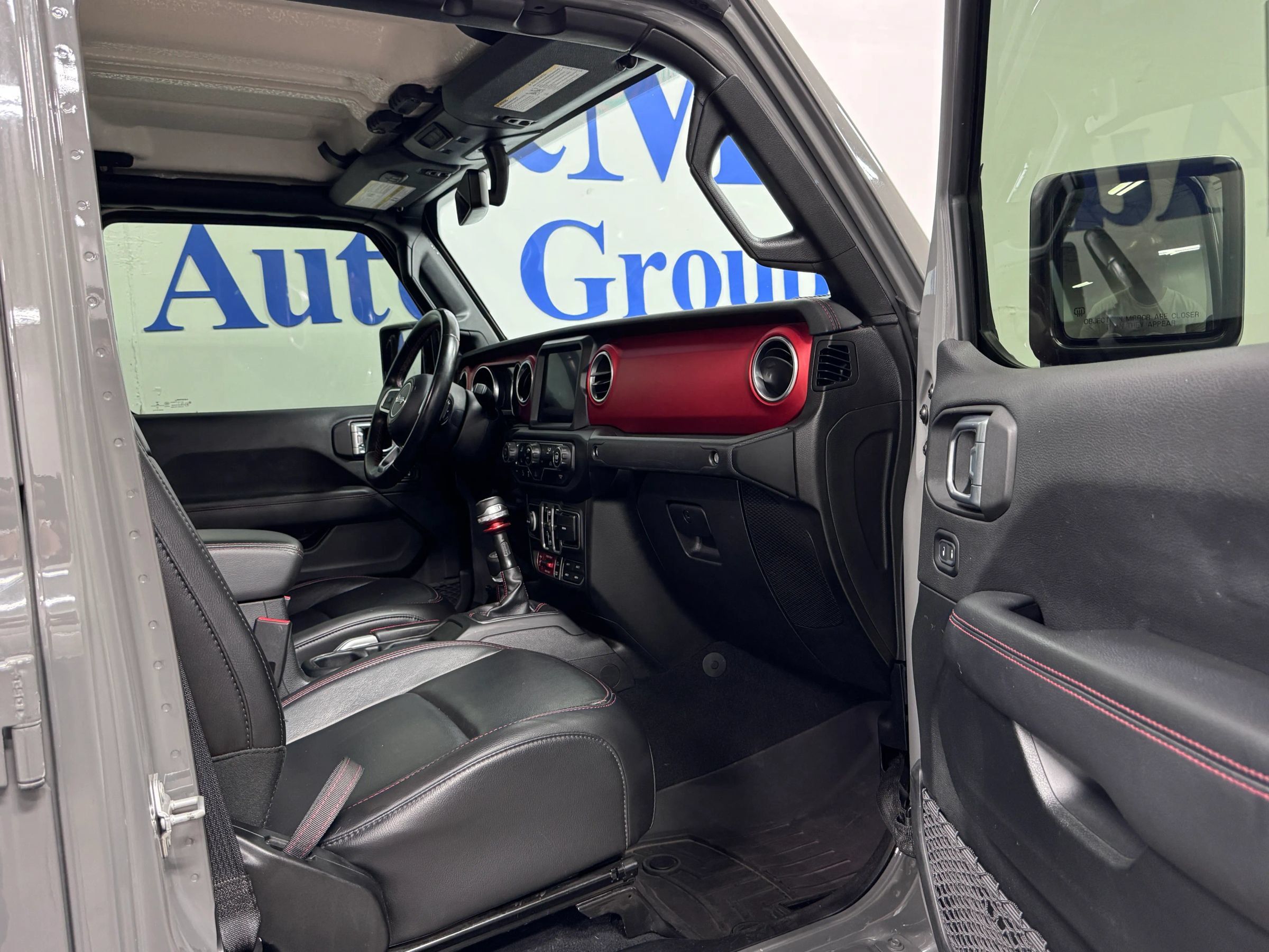 Used 2020 Jeep Gladiator Rubicon w/ Uconnect 4C Nav & Sound Group AWD/4WD image 17
