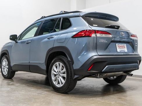 Certified 2023 Toyota Corolla Cross LE image 7