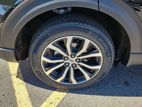 New 2026 Ford Explorer ST-Line AWD/4WD image 7