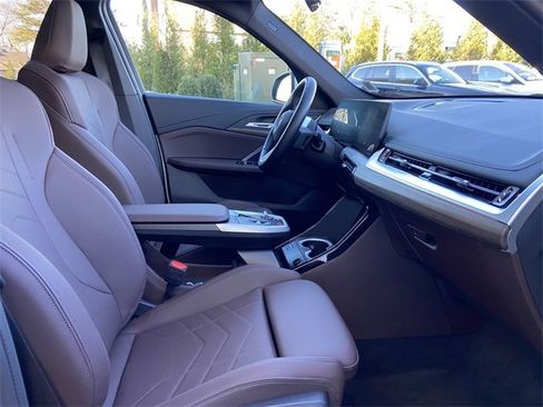 Certified 2025 BMW X1 xDrive28i w/ Convenience Package image 29