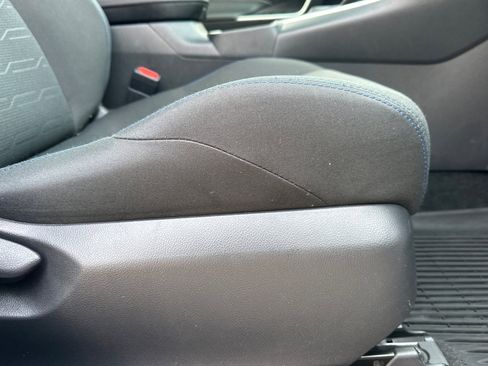 Used 2024 Toyota RAV4 SE image 23