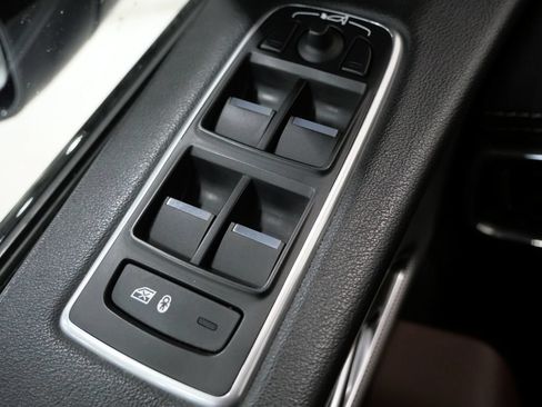 Used 2020 Jaguar F-PACE S AWD/4WD image 14