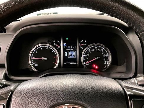Used 2024 Toyota 4Runner TRD Off-Road Premium w/ Moonroof Package AWD/4WD image 28
