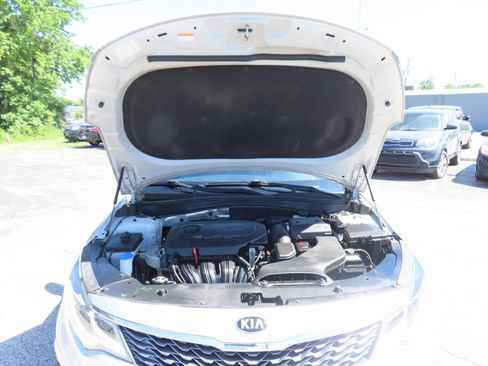 Used 2020 Kia Optima LX FWD image 9