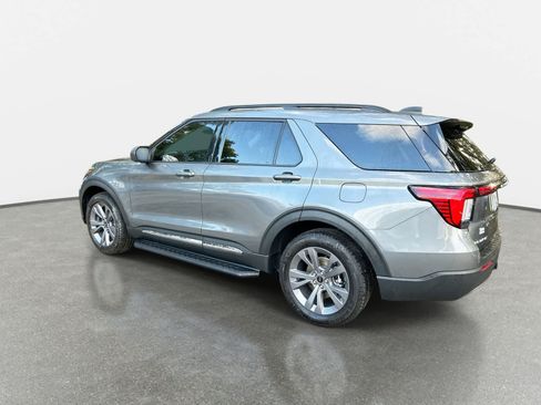 Used 2025 Ford Explorer Active w/ Active Comfort Package AWD/4WD image 6
