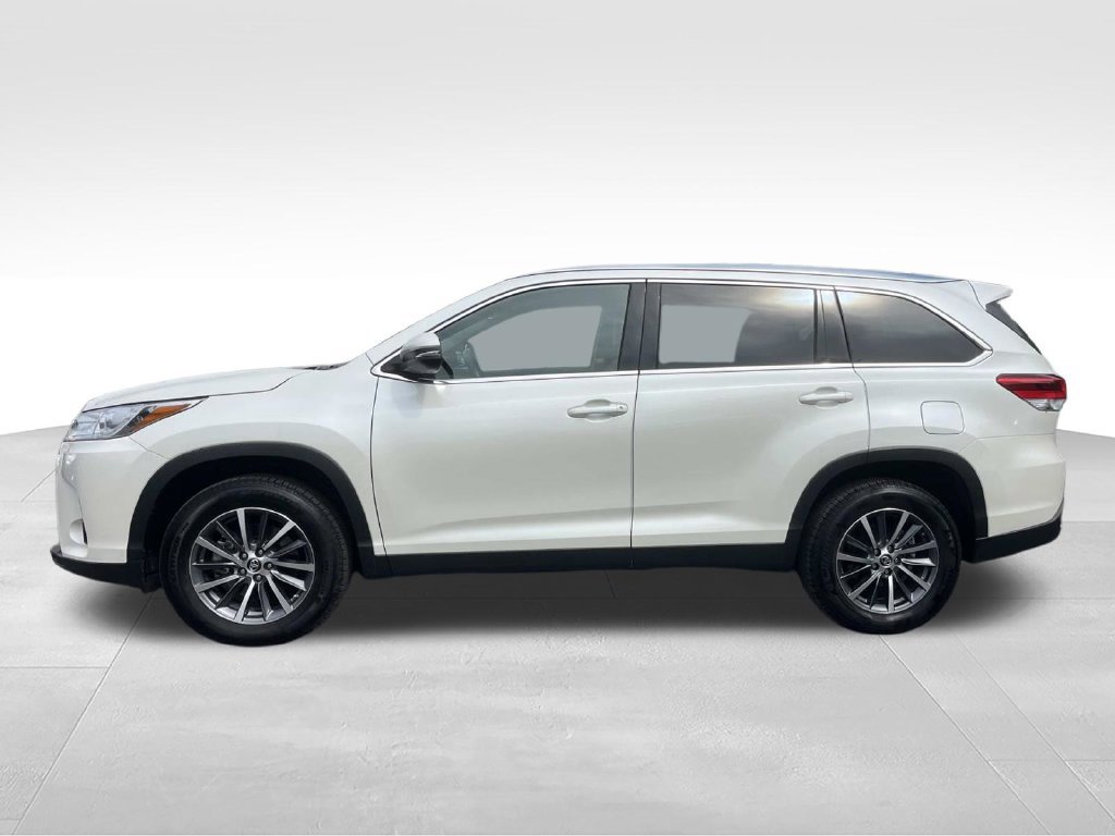 Used 2019 Toyota Highlander XLE FWD image 8