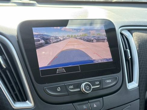 Used 2024 Chevrolet Malibu LT FWD image 22